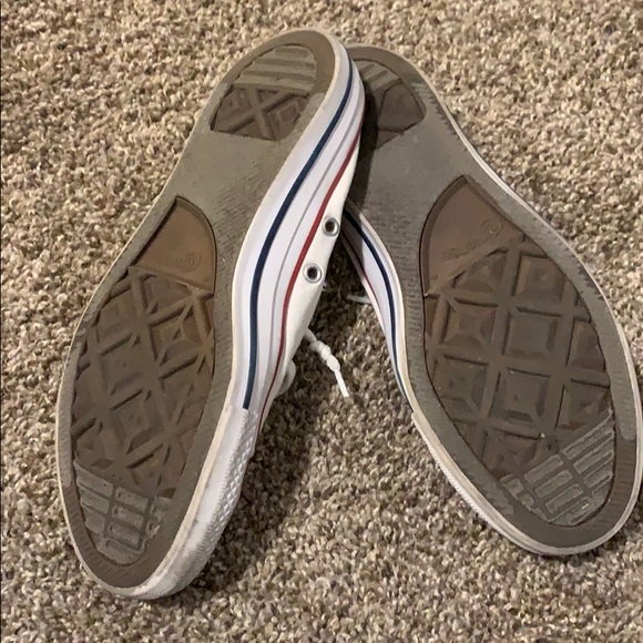 White converse shoe women size 8 - Picture 2 of 5